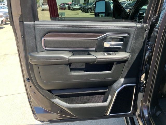 Used 2025 RAM 2500 Laramie AWD/4WD image 20