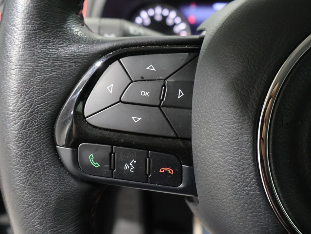 Used 2022 Jeep Renegade Trailhawk AWD/4WD image 40