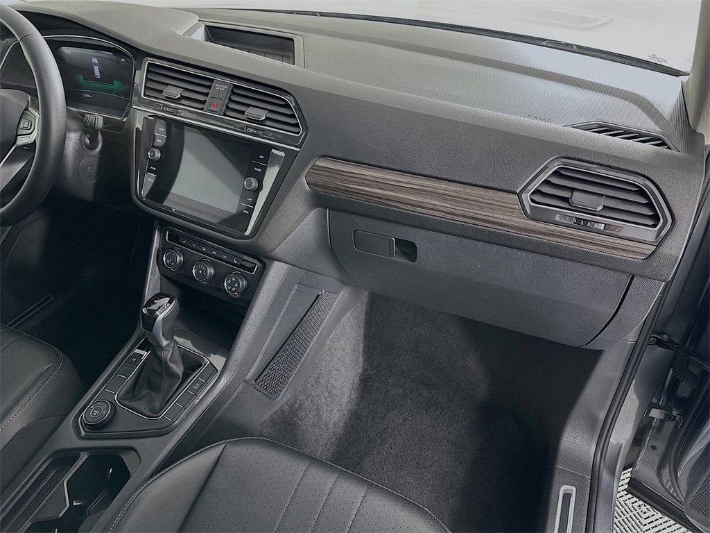 Used 2024 Volkswagen Tiguan Wolfsburg Edition image 27