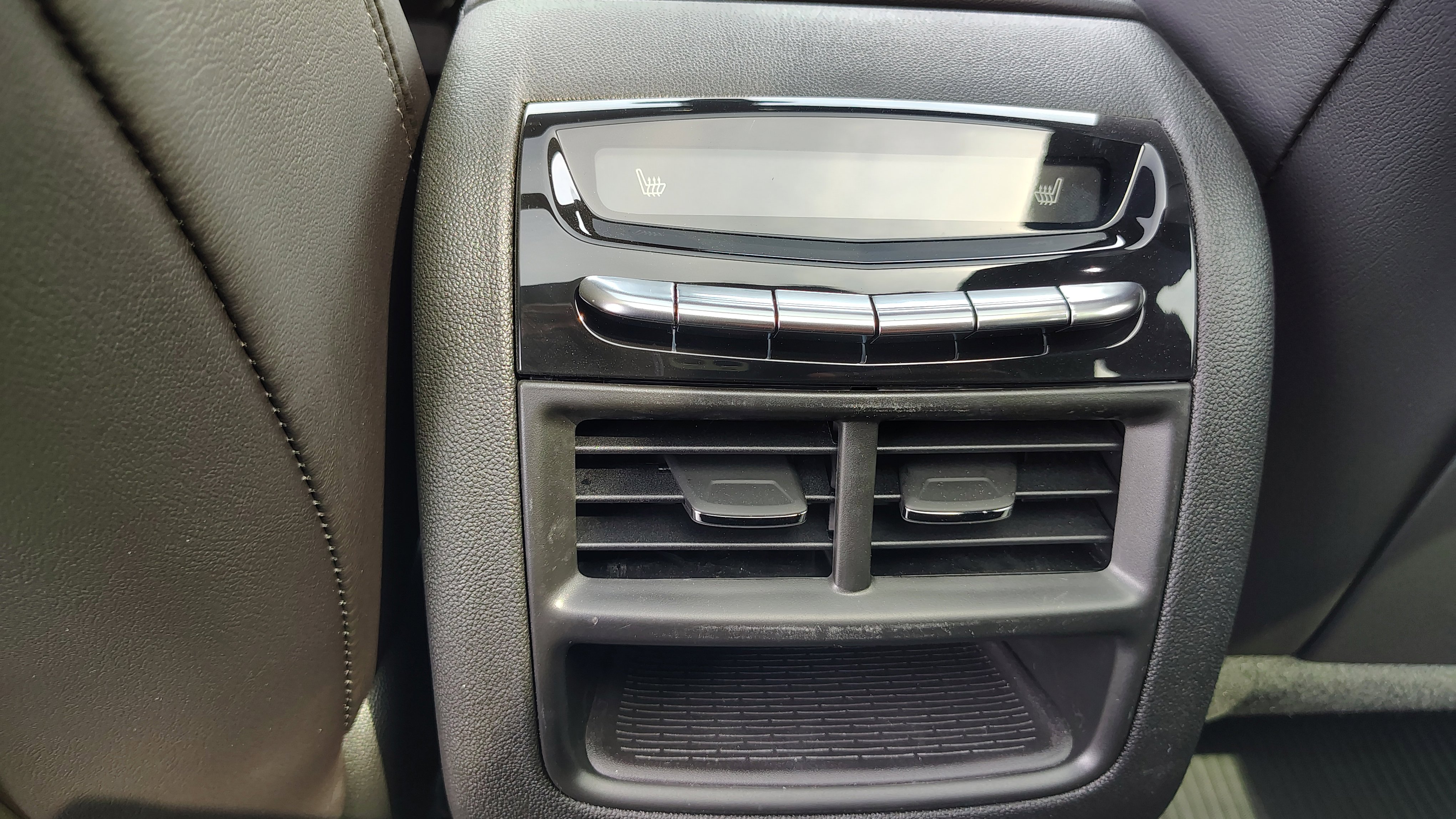 New 2025 Cadillac XT5 Premium Luxury w/ LPO, Floor Liner Package image 41