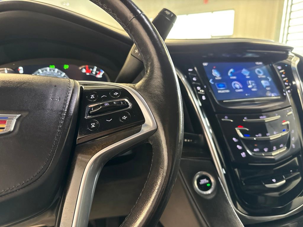 Used 2017 Cadillac Escalade Platinum AWD/4WD image 17