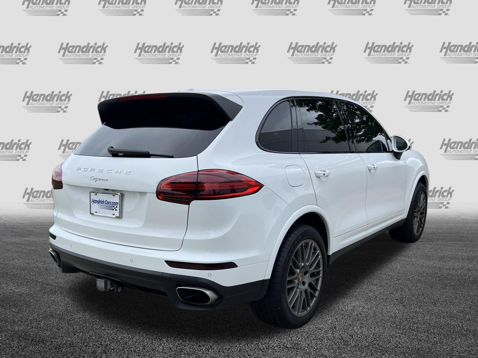 Used 2018 Porsche Cayenne Platinum Edition AWD/4WD image 10
