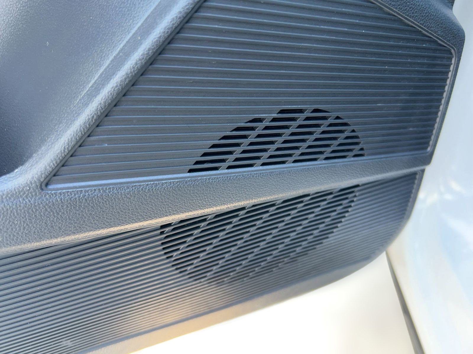 Used 2024 Volkswagen Taos SE image 20