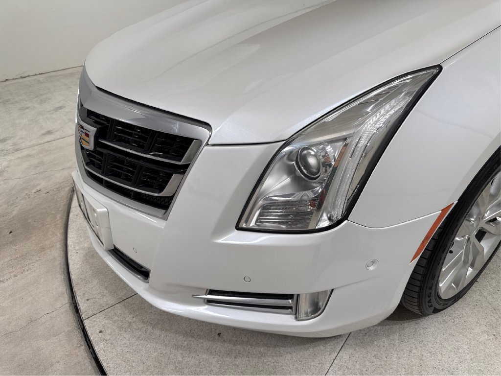 Used 2016 Cadillac XTS Luxury w/ Driver Awareness Package FWD image 13