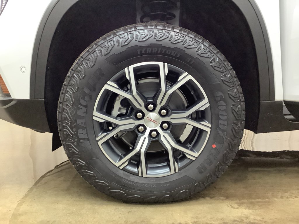 New 2026 GMC Acadia AT4 w/ Super Cruise Package image 30