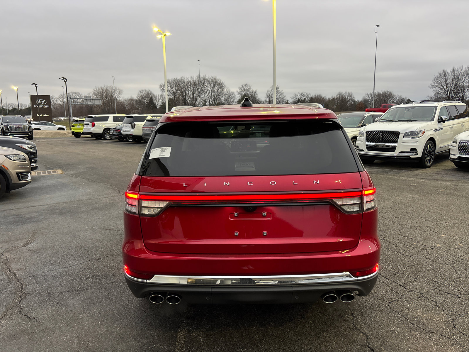 New 2026 Lincoln Aviator Reserve w/ Illumination Package AWD/4WD image 6