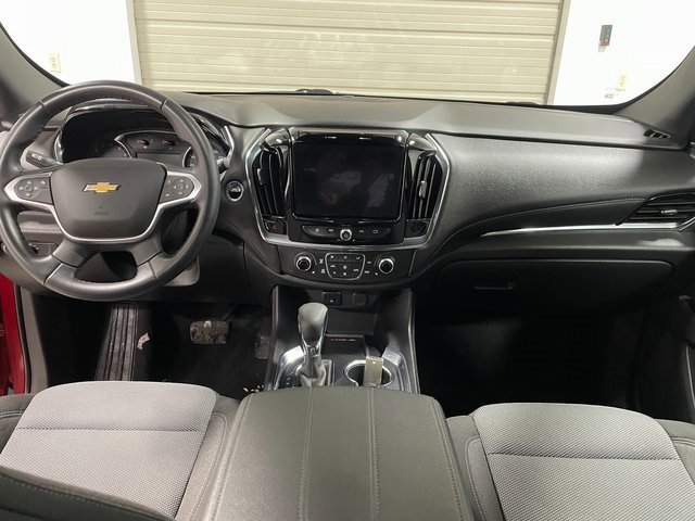 Used 2023 Chevrolet Traverse LT image 13