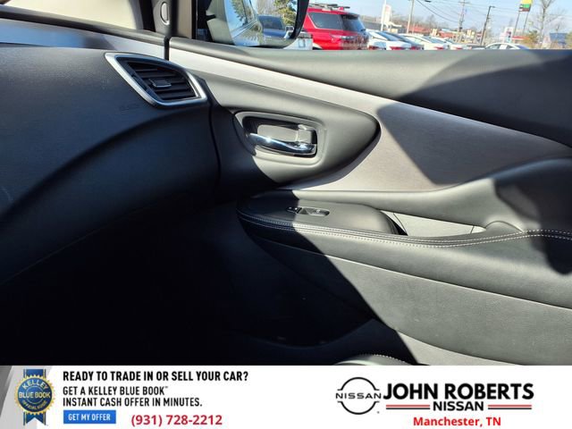 Used 2024 Nissan Murano SV w/ SV Midnight Edition Package image 8