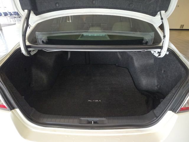 Used 2014 Nissan Altima 2.5 SL w/ Technology Package image 24
