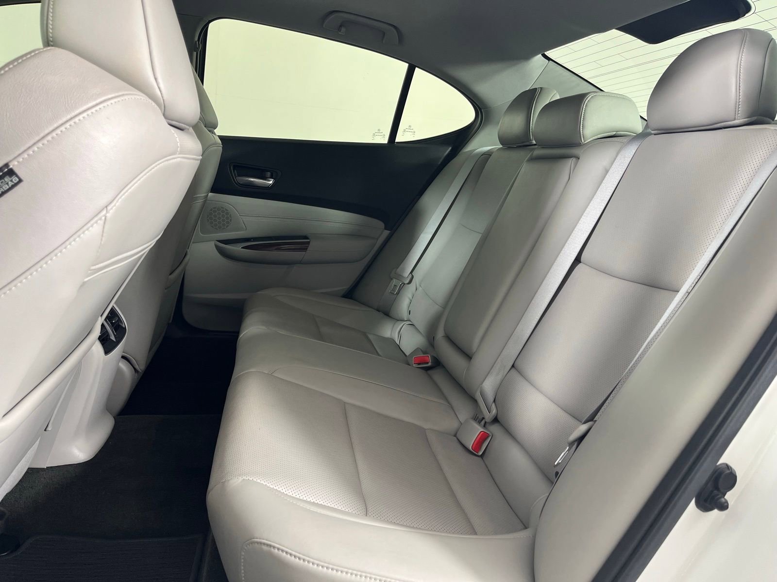 Used 2016 Acura TLX w/ Technology Package image 12