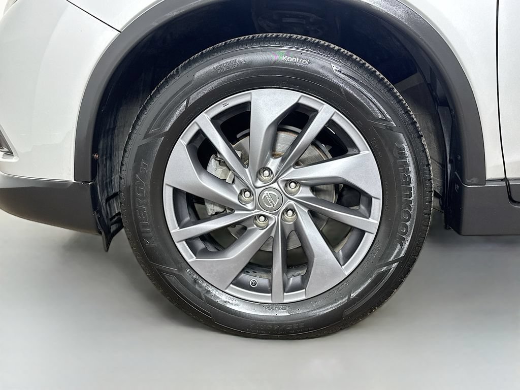 Used 2016 Nissan Rogue SL w/ SL Premium Package AWD/4WD image 39