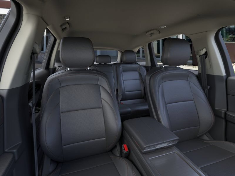New 2026 Lincoln Nautilus Premier AWD/4WD image 10