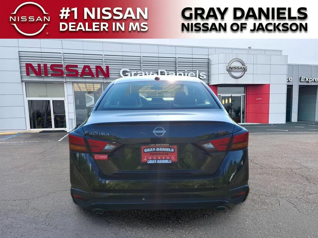 Certified 2025 Nissan Altima 2.5 SR FWD image 7