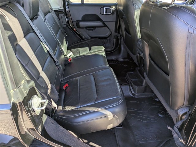 Used 2018 Jeep Wrangler Unlimited Sahara w/ Cold Weather Group image 33