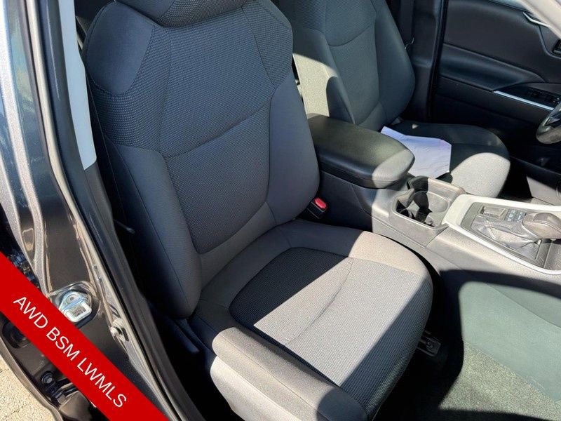 Used 2019 Toyota RAV4 LE w/ All Weather Liner Package AWD/4WD image 11