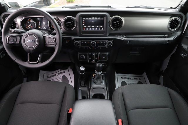 Used 2023 Jeep Gladiator Sport image 19