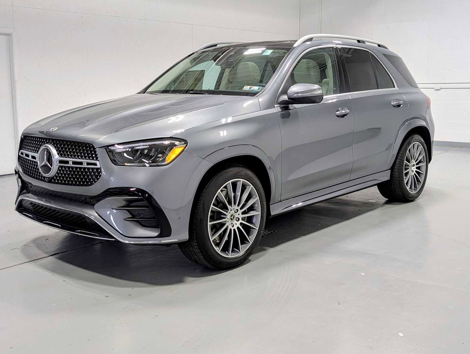New 2026 Mercedes-Benz GLE 350 4MATIC image 1