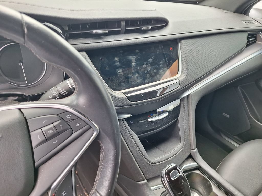 Certified 2023 Cadillac XT5 Luxury FWD image 6