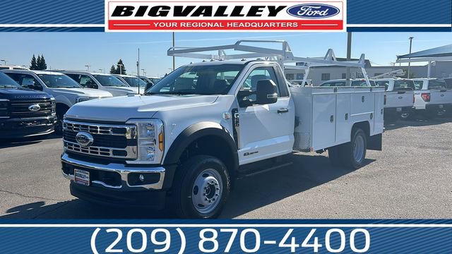 New 2025 Ford F550 4x4 Regular Cab Super Duty image 1