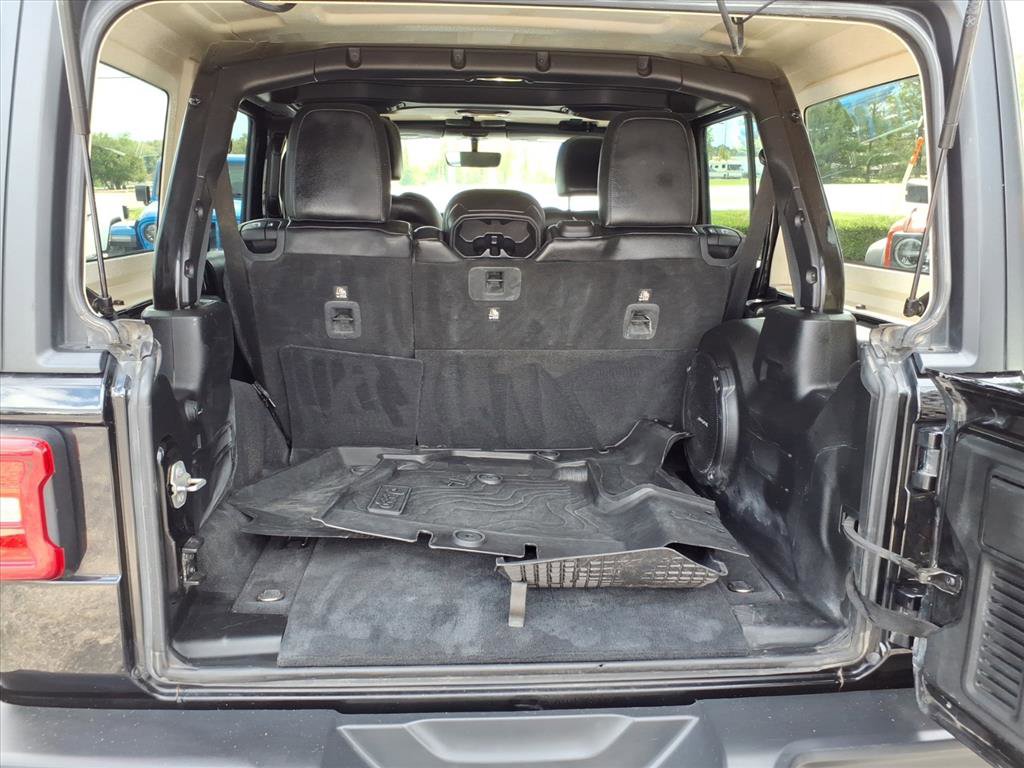 Used 2018 Jeep Wrangler Unlimited Rubicon w/ Dual Top Group image 32