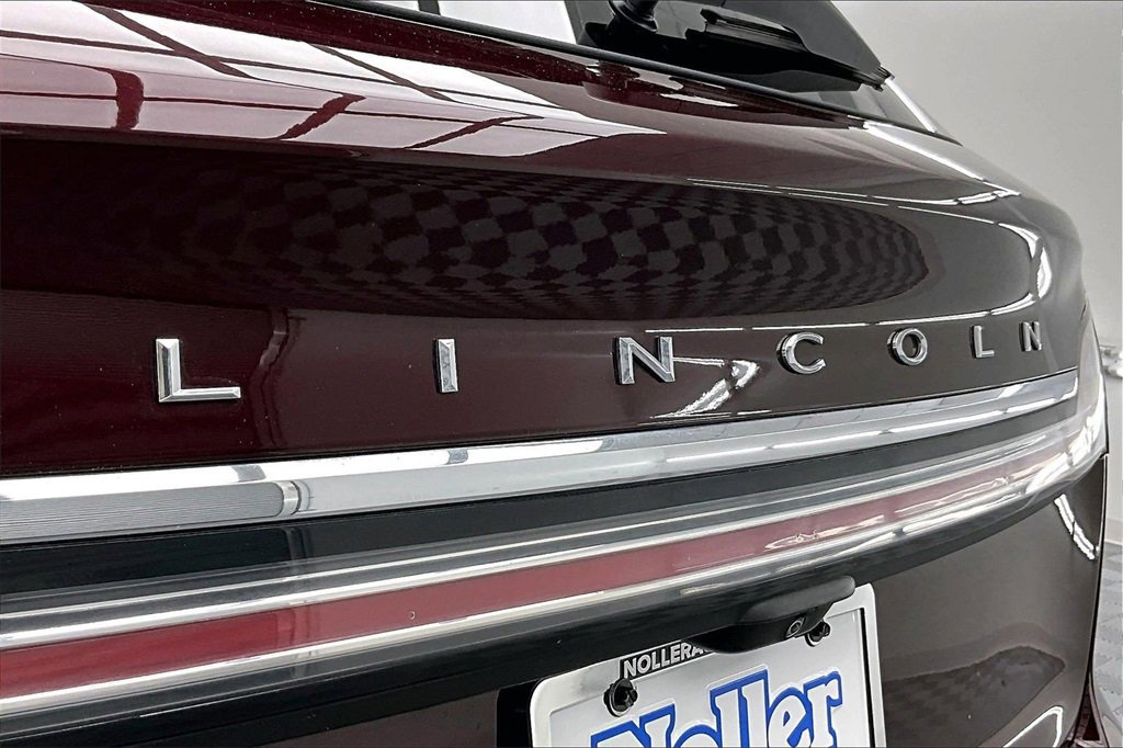 Used 2022 Lincoln Nautilus Reserve image 8
