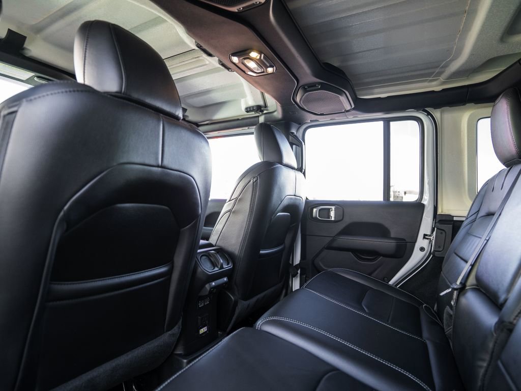 Used 2021 Jeep Wrangler Unlimited Sahara w/ Dual Top Group image 18