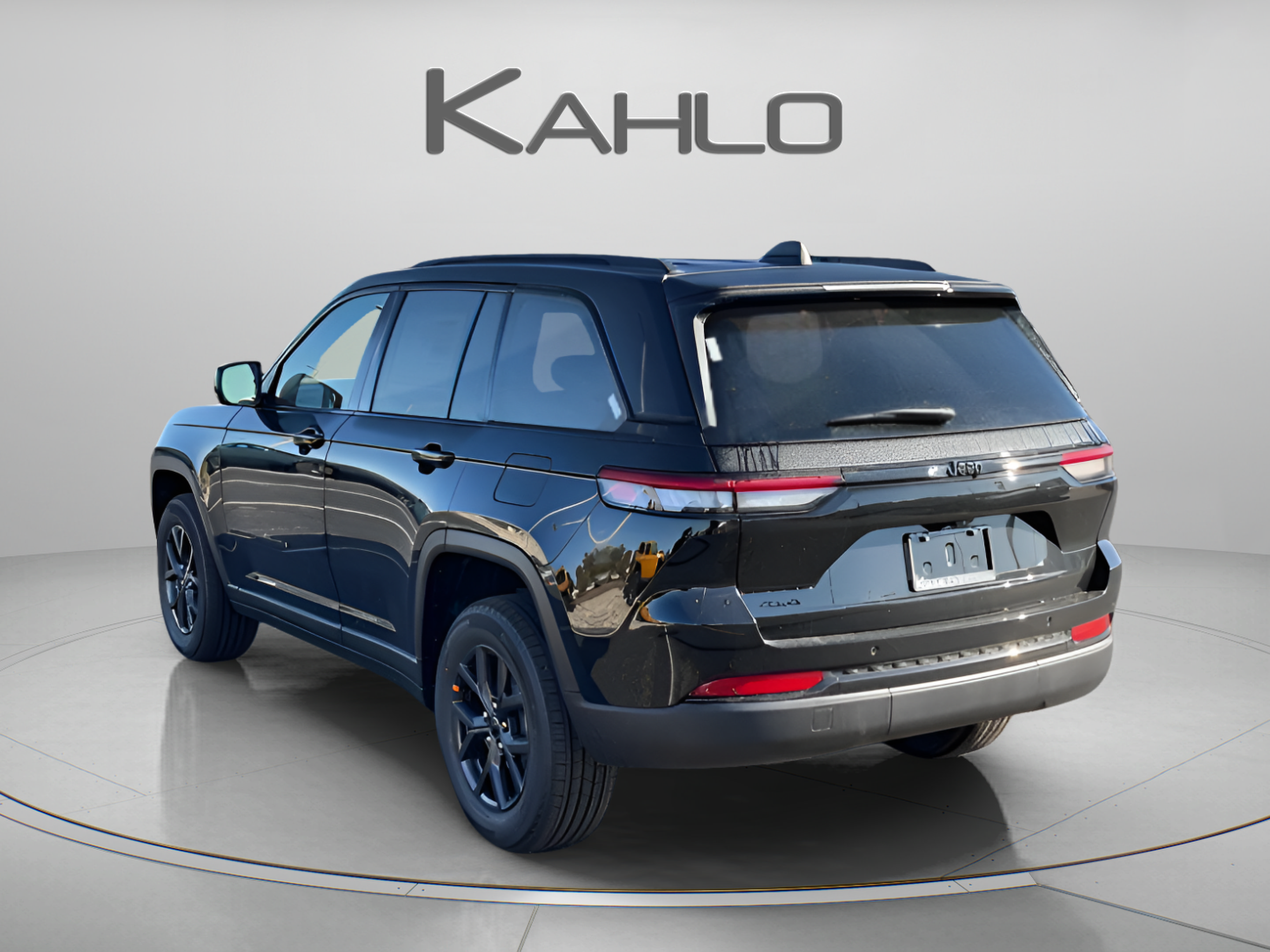 New 2027 Jeep Grand Cherokee Laredo X AWD/4WD image 2
