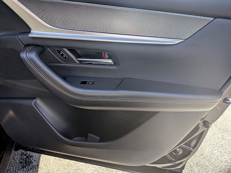 Certified 2025 MAZDA CX-90 3.3 Turbo S w/ Premium Package image 37