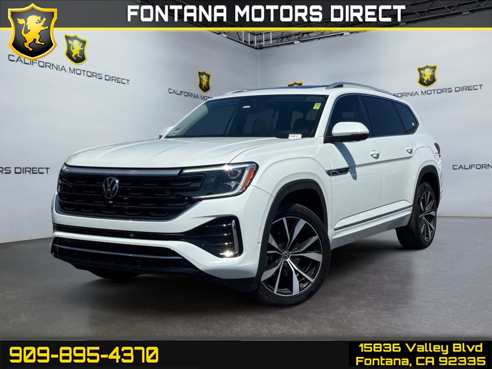 Used 2024 Volkswagen Atlas SEL Premium R-Line AWD/4WD image 1
