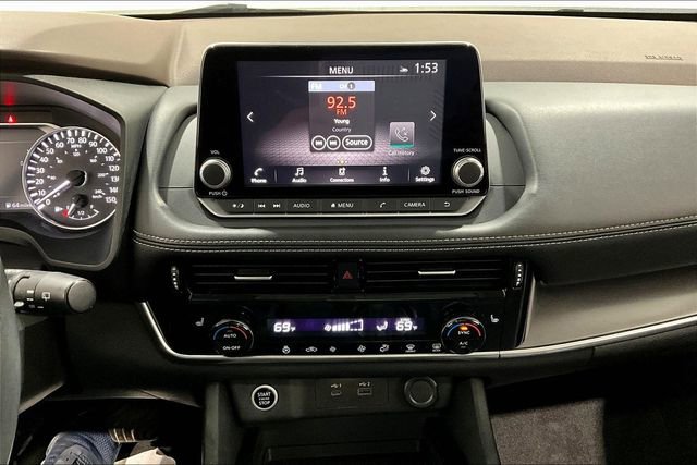 Used 2021 Nissan Rogue SV image 15