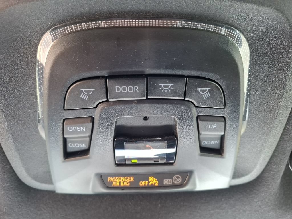 Used 2024 Toyota Corolla Cross AWD Hybrid w/ Convenience Package image 25