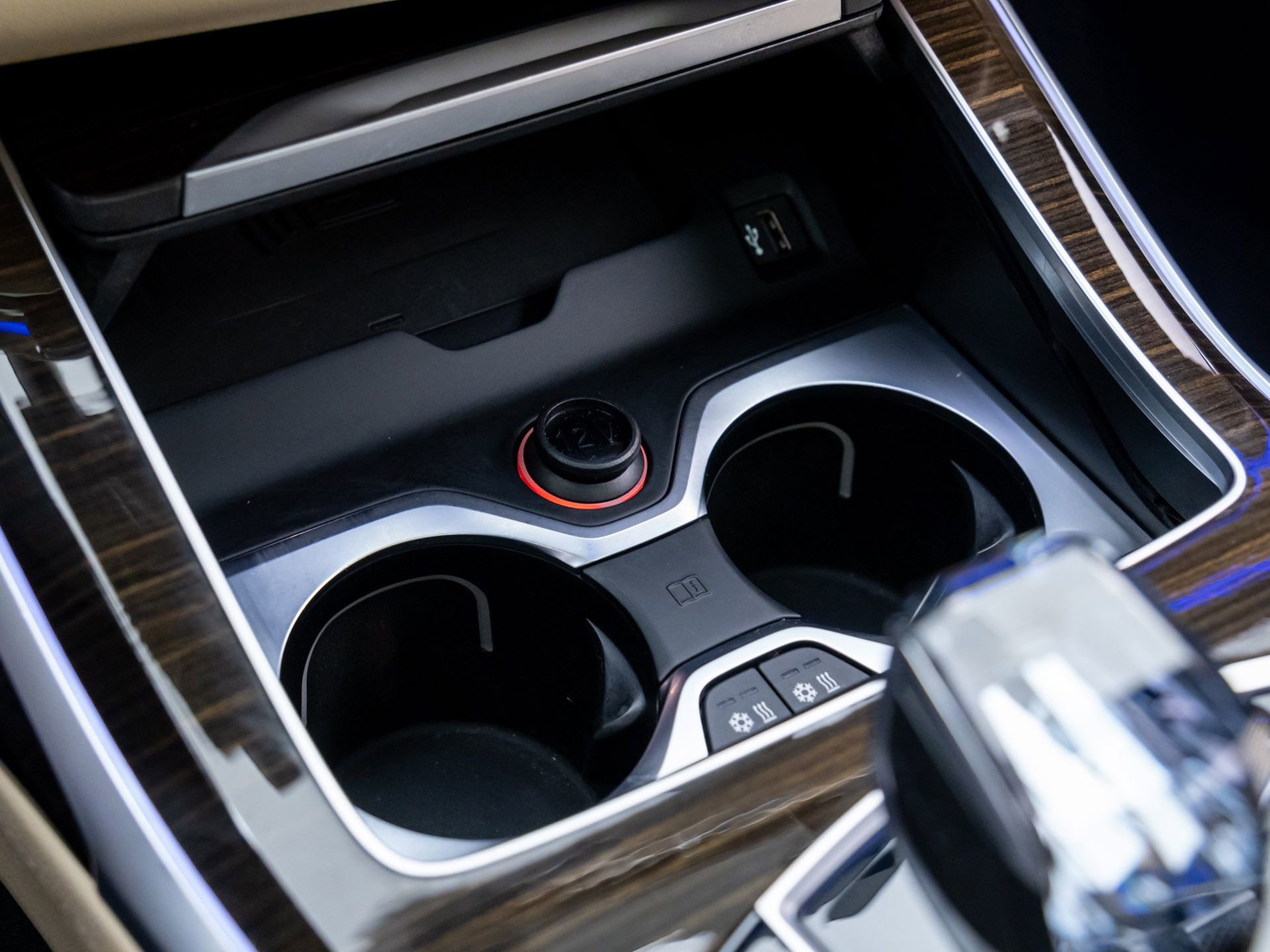 Used 2021 BMW X7 xDrive40i w/ M Sport Package image 30