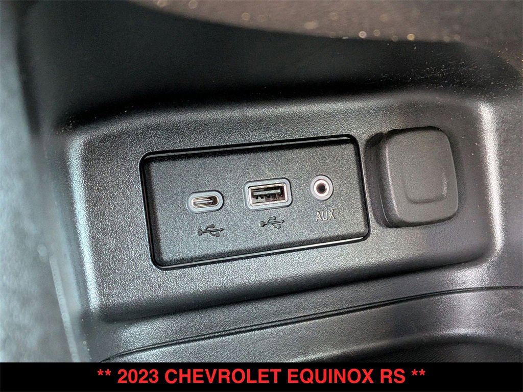 Used 2023 Chevrolet Equinox RS image 7