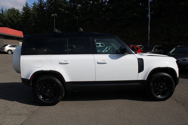 Used 2024 Land Rover Defender 110 S image 2