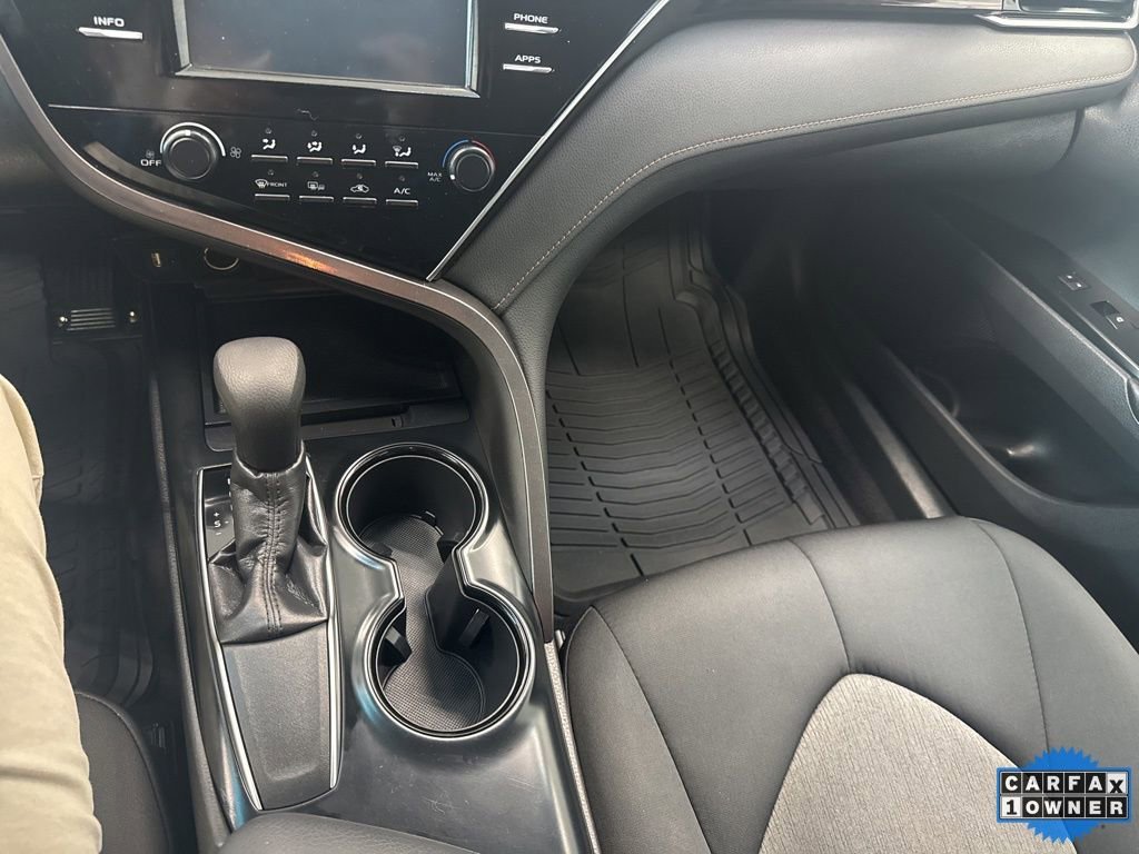 Used 2018 Toyota Camry LE w/ Convenience Package image 6
