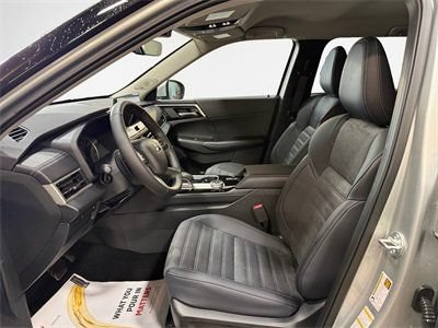 New 2026 Mitsubishi Outlander SE FWD image 12