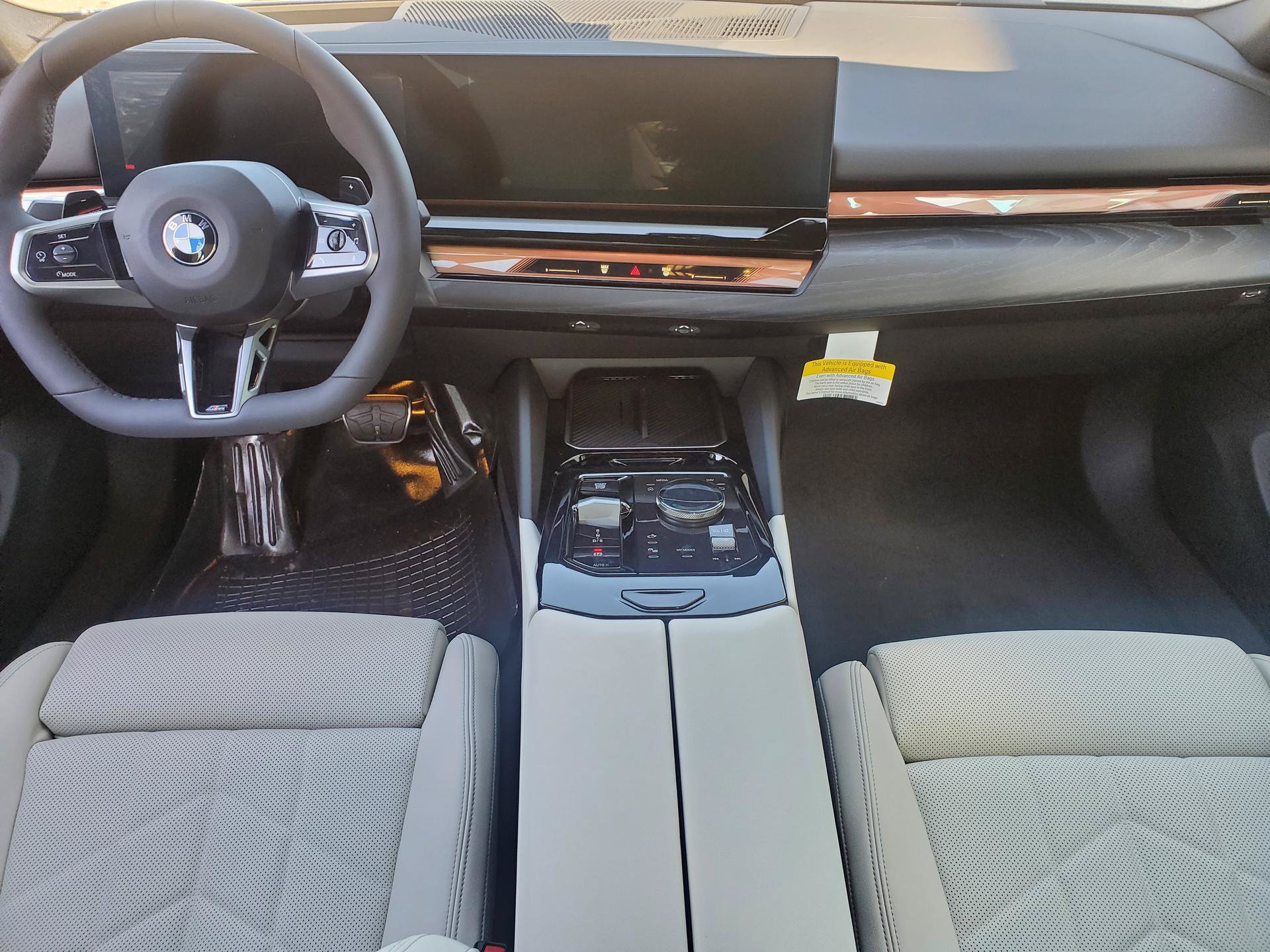 New 2027 BMW 530i xDrive w/ M Sport Package AWD/4WD image 17