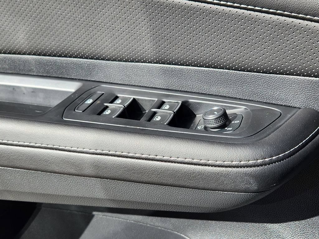 New 2026 Volkswagen Atlas SEL Premium R-Line AWD/4WD image 4