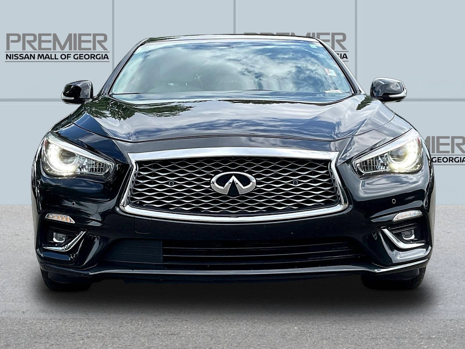 Used 2021 INFINITI Q50 Luxe w/ Cargo Package RWD image 2