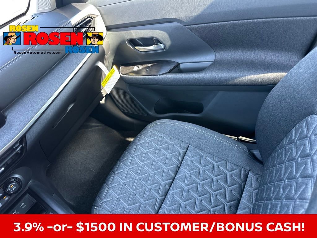 New 2026 Nissan Kicks SV w/ SV Premium Package image 26