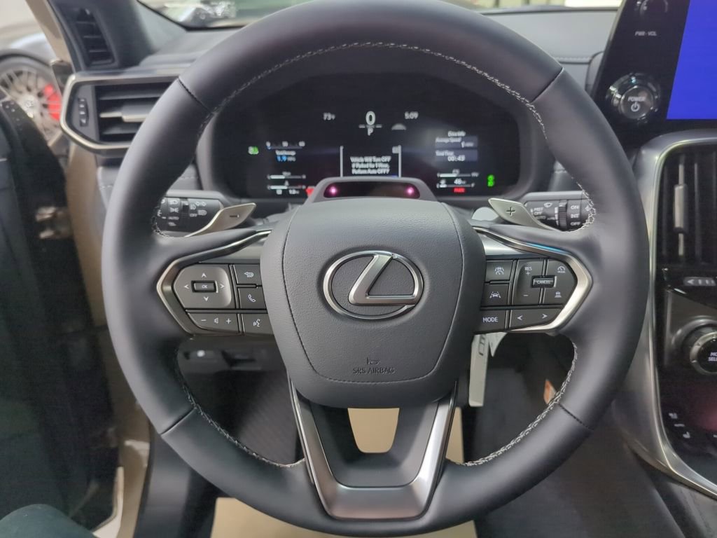 New 2025 Lexus LX 700h Overtrail image 12