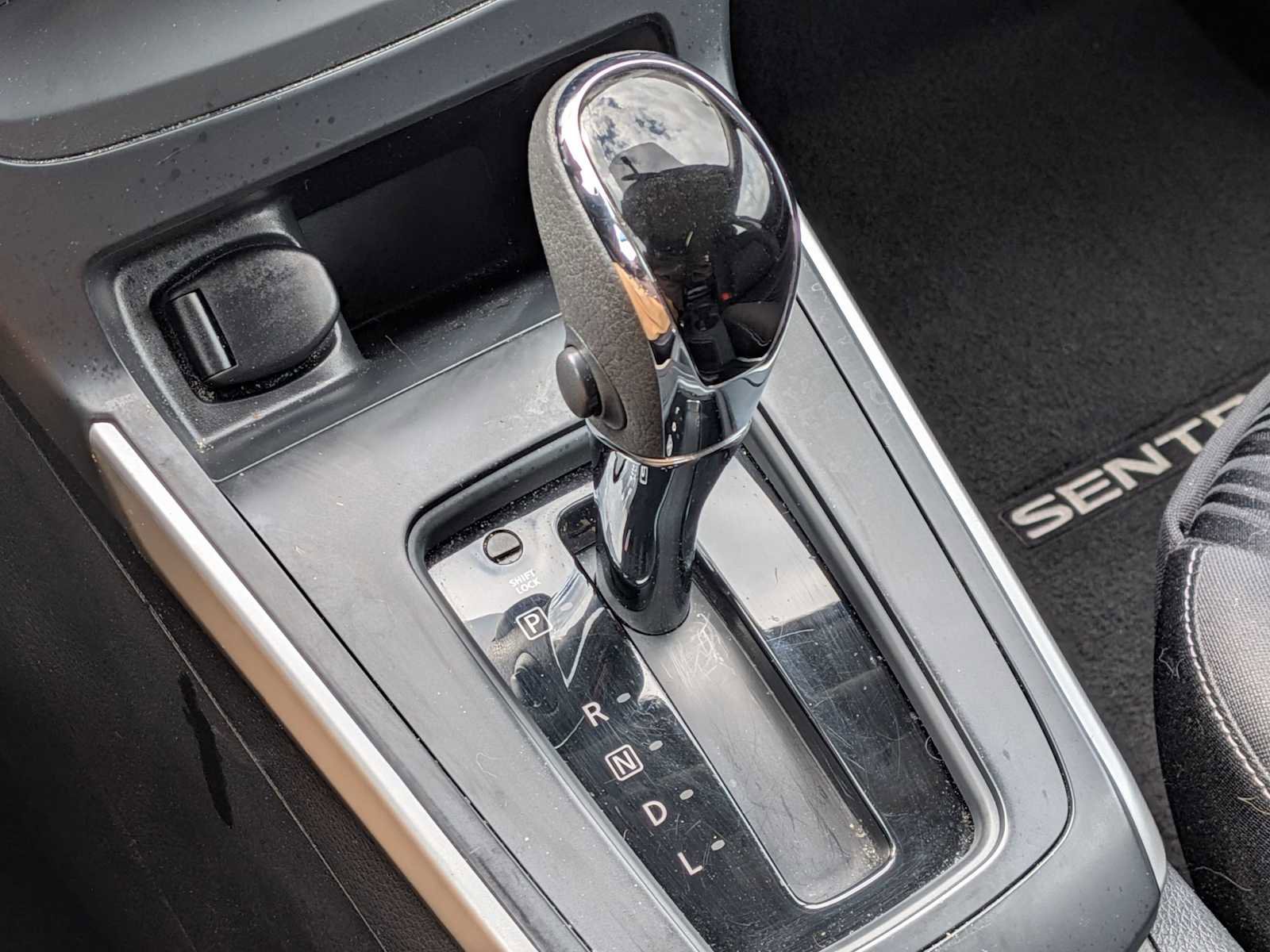 Used 2017 Nissan Sentra SV image 29