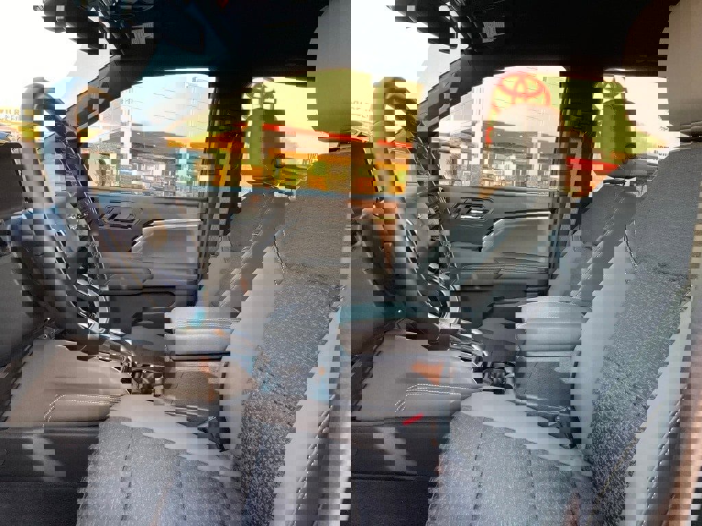 Used 2024 Chevrolet Colorado ZR2 image 10