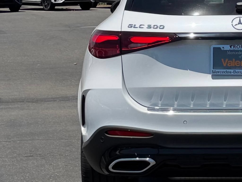 New 2026 Mercedes-Benz GLC 300 4MATIC image 11