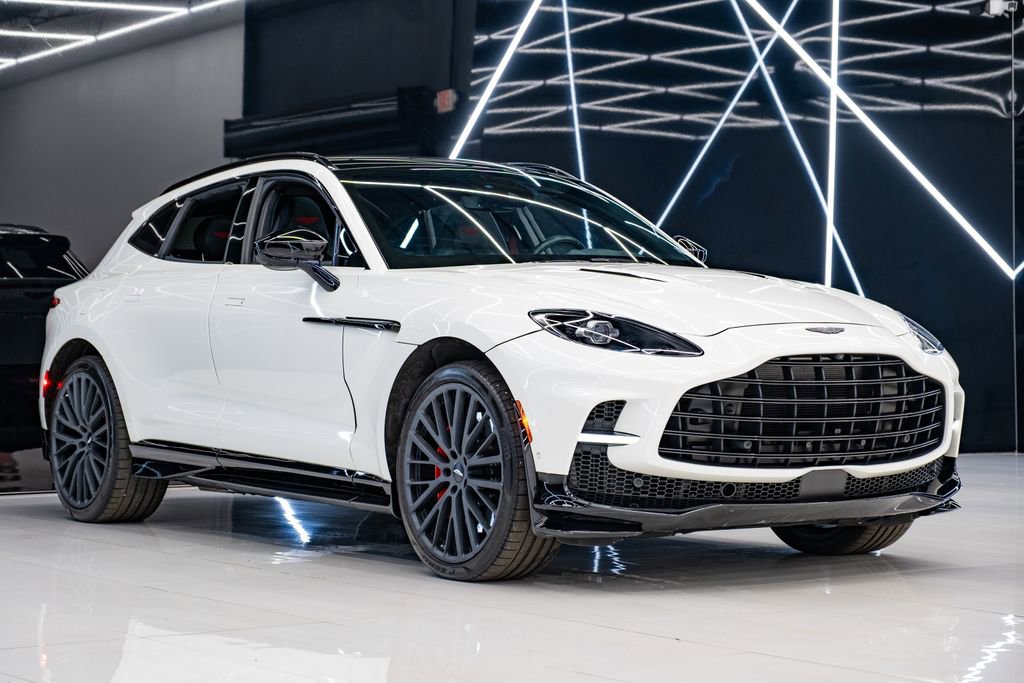 Used 2023 Aston Martin DBX 707 AWD/4WD image 1