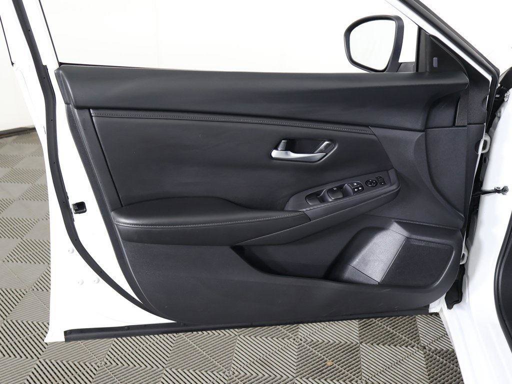 Used 2023 Nissan Sentra SV image 19