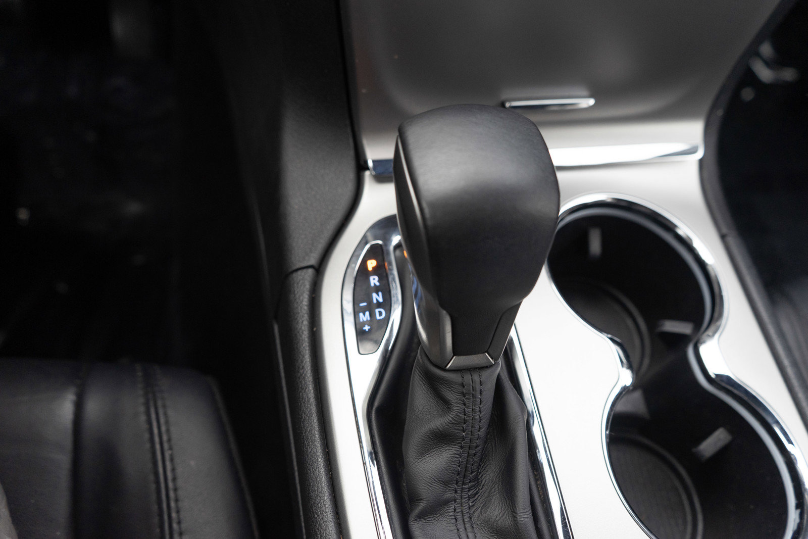 Used 2018 Jeep Grand Cherokee Limited w/ Trailer Tow Group IV image 20