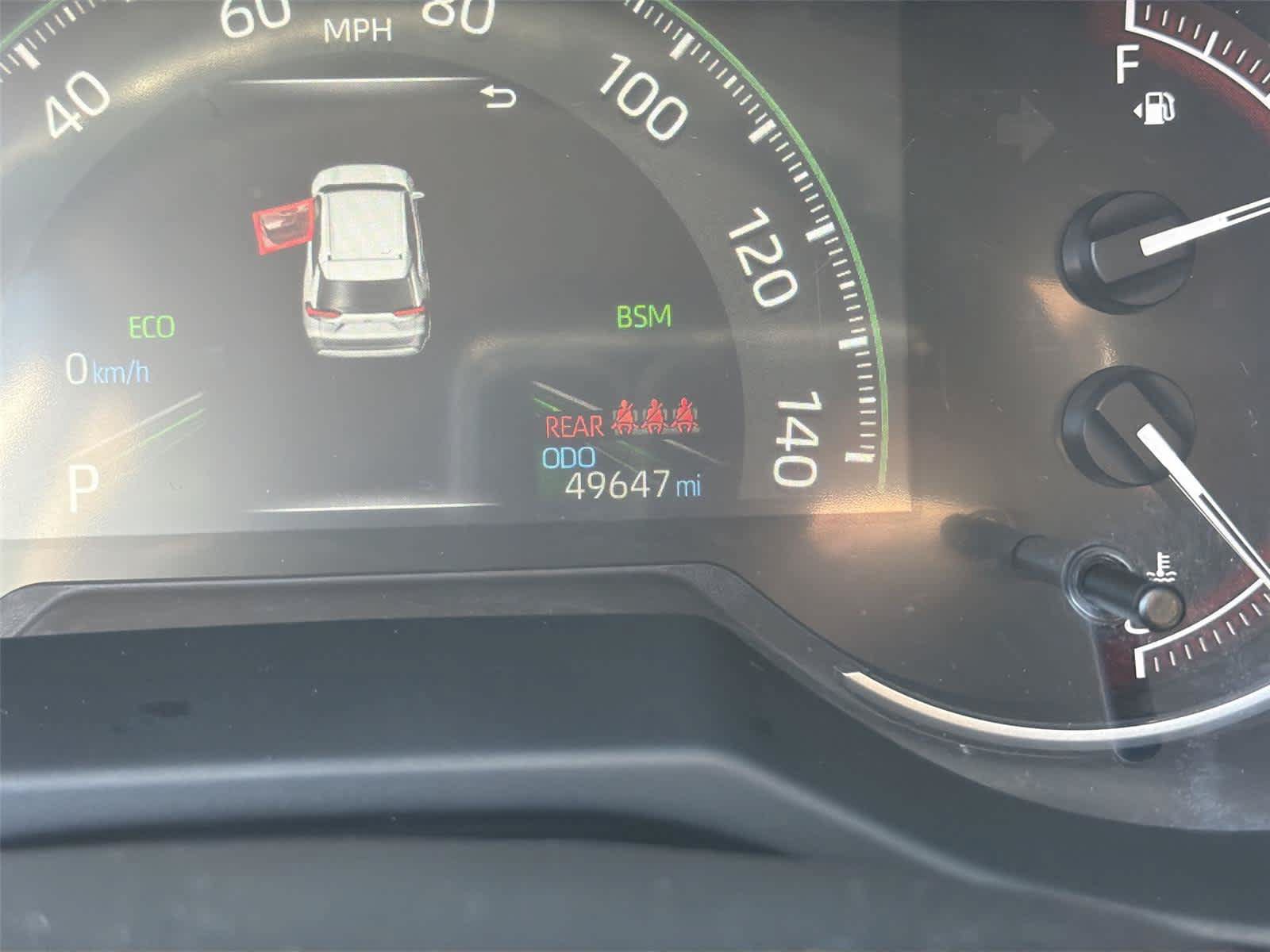 Used 2025 Toyota RAV4 XLE FWD image 20
