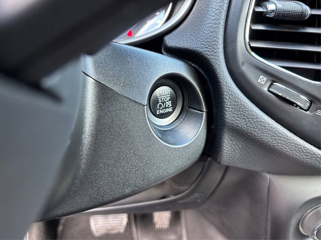 Used 2019 Jeep Compass Latitude image 27