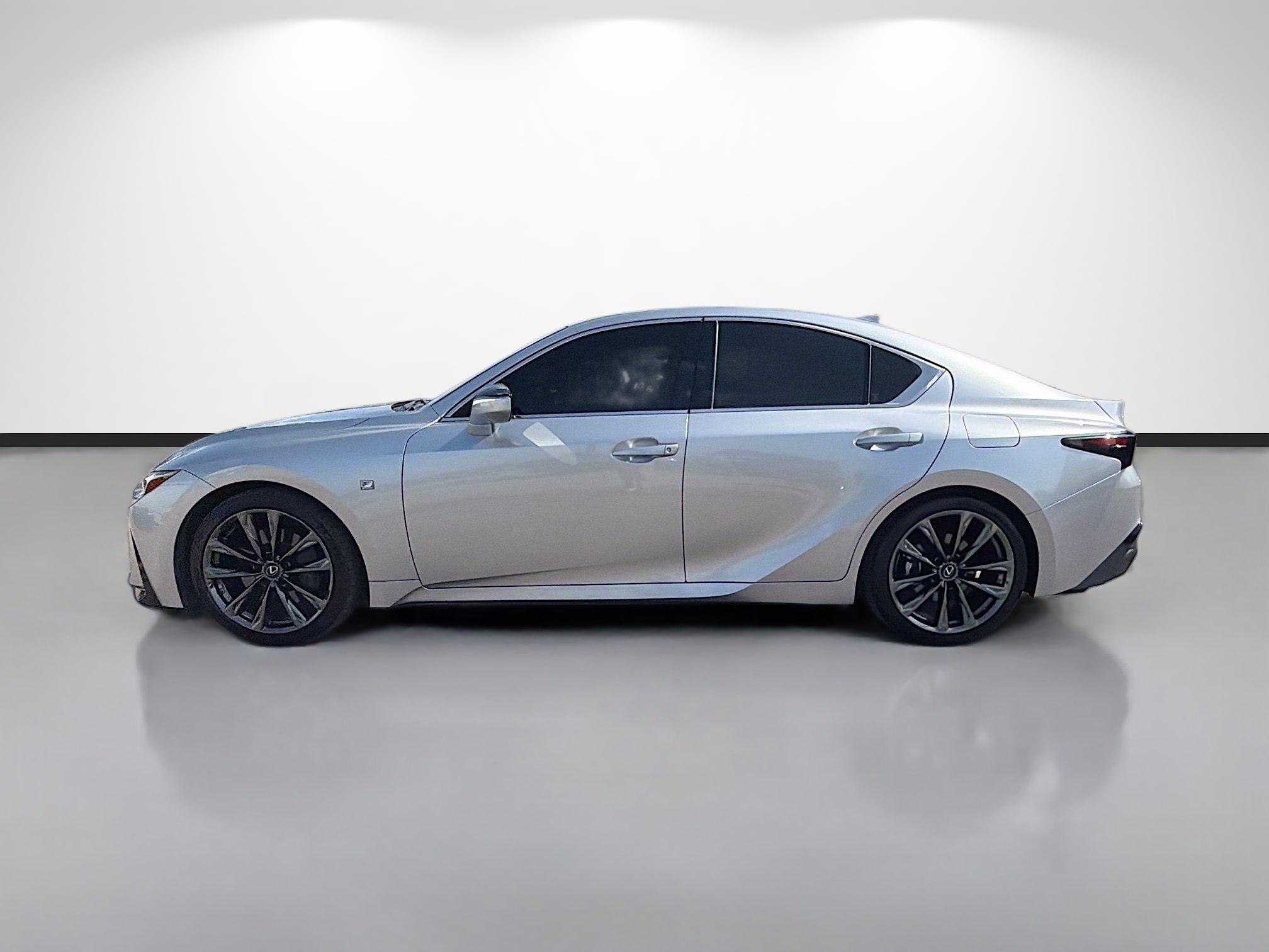 Used 2024 Lexus IS 350 F Sport RWD image 6